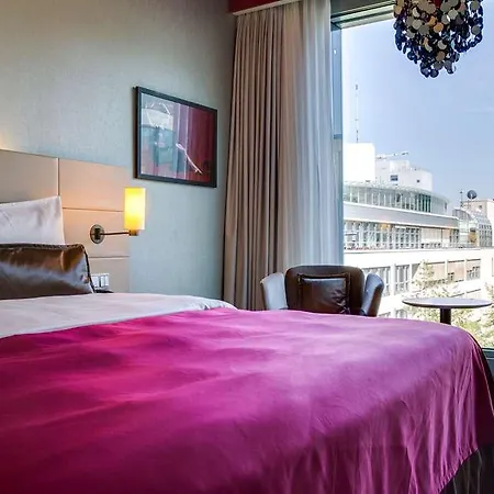 Radisson Blu Media Harbour Hotel, Düsseldorf