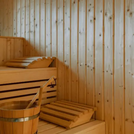 Radisson Blu Media Harbour Hotel, Szálloda 4*