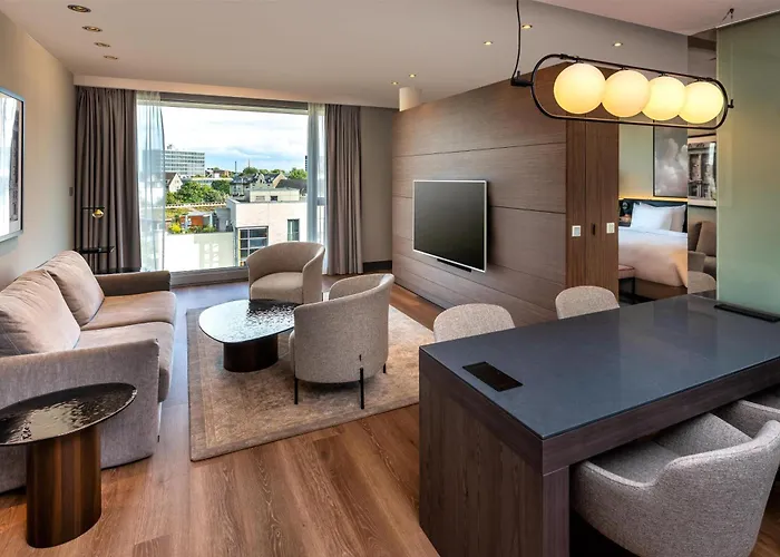 Radisson Blu Media Harbour Hotel, Szálloda 4*