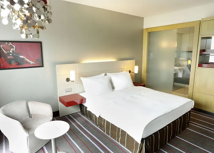 Radisson Blu Media Harbour Hotel,