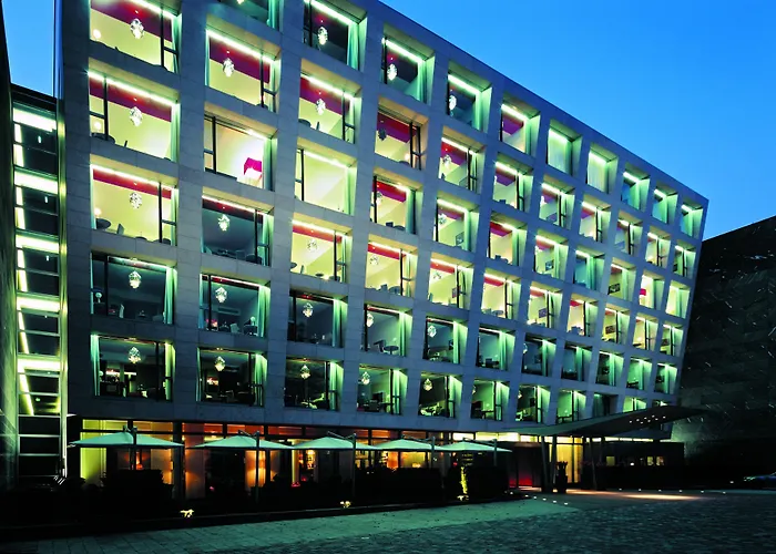 Radisson Blu Media Harbour Hotel, Szálloda 4*