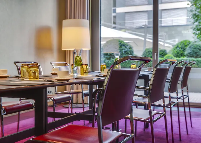 Radisson Blu Media Harbour Hotel, Szálloda 4*