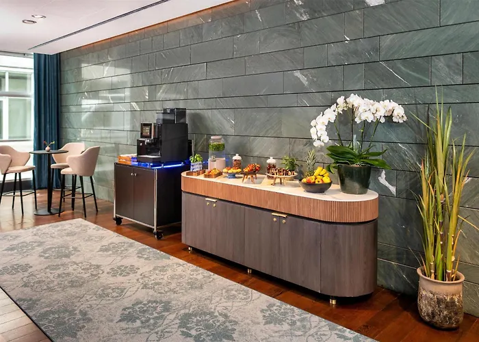 Radisson Blu Media Harbour Hotel, Szálloda 4*