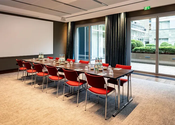 Radisson Blu Media Harbour Hotel, 4*