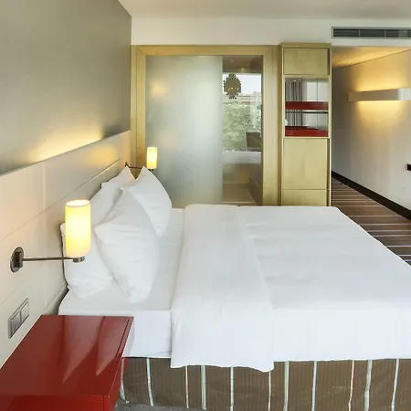 Hotell Radisson Blu Media Harbour Hotel, 4*