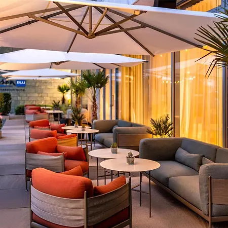 Radisson Blu Media Harbour Hotel, Hotel 4*