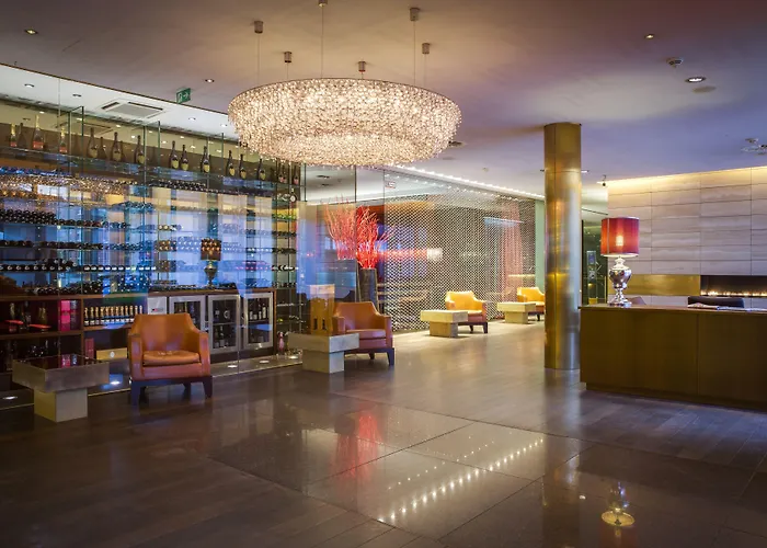 Hotel Radisson Blu Media Harbour Hotel, 4*