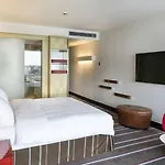 מלון Radisson Blu Media Harbour Hotel, דיסלדורף