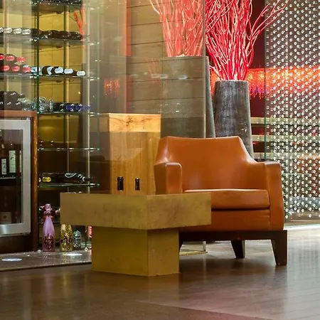 Ξενοδοχείο Radisson Blu Media Harbour Hotel, 4*