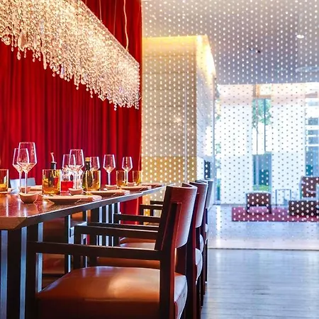 Ξενοδοχείο Radisson Blu Media Harbour Hotel, Ντίσελντορφ