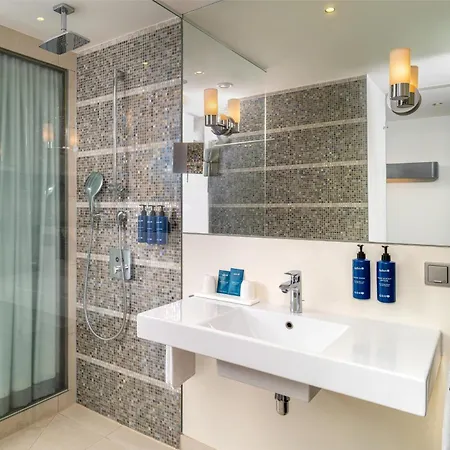 Radisson Blu Media Harbour Hotel, 4* Ντίσελντορφ