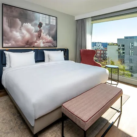 Radisson Blu Media Harbour Hotel, Ξενοδοχείο 4*