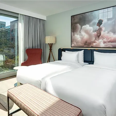 Radisson Blu Media Harbour Hotel, 4*