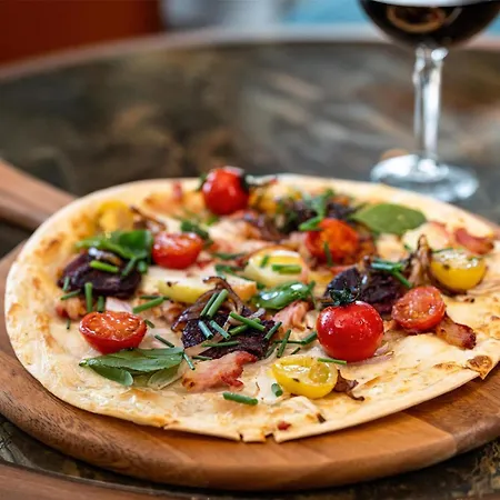 Hotel Radisson Blu Media Harbour Hotel, 4*