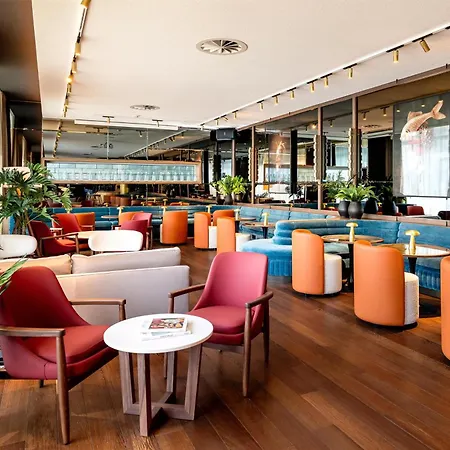 Radisson Blu Media Harbour Hotel, 4*