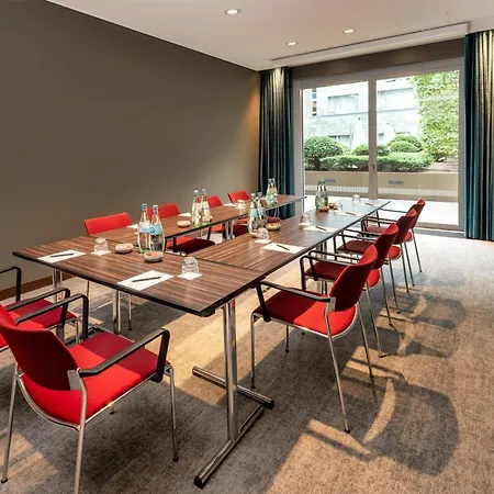 Hotel Radisson Blu Media Harbour Hotel, 4*