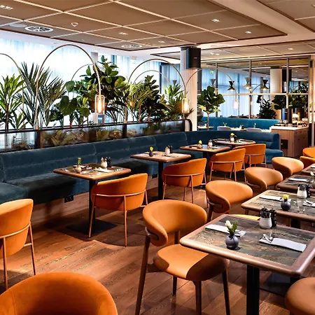 מלון Radisson Blu Media Harbour Hotel, דיסלדורף