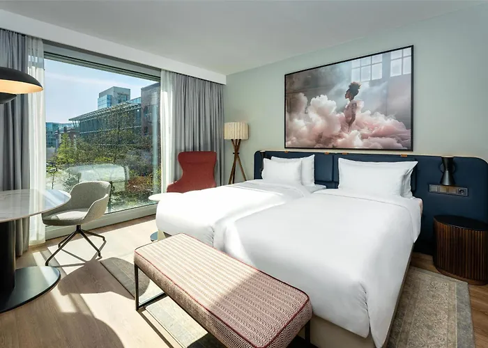 Radisson Blu Media Harbour Hotel, Hotel