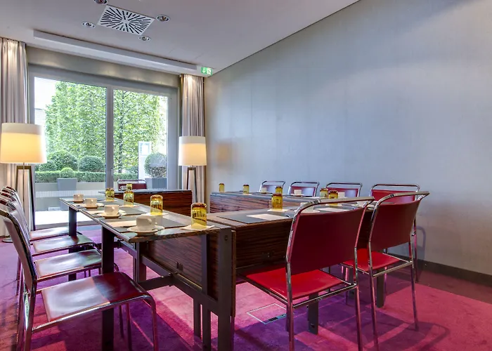 Radisson Blu Media Harbour Hotel, Hotel