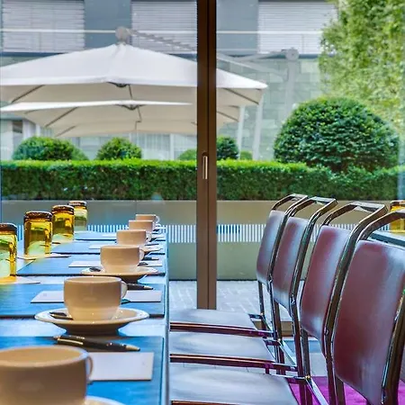Radisson Blu Media Harbour Hotel, 4* Düsseldorf