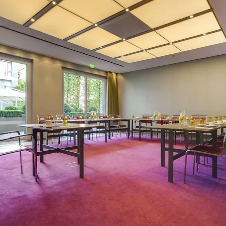 Hotel Radisson Blu Media Harbour Hotel, 4*