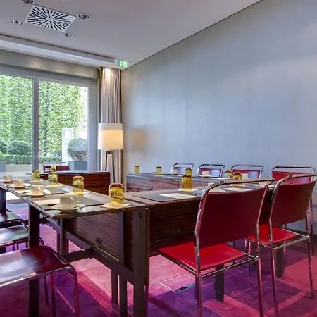 Radisson Blu Media Harbour Hotel, Hotel