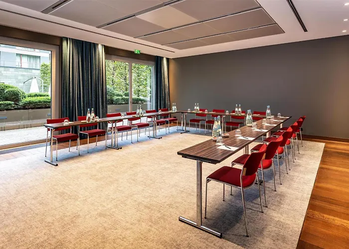 Radisson Blu Media Harbour Hotel, 4*