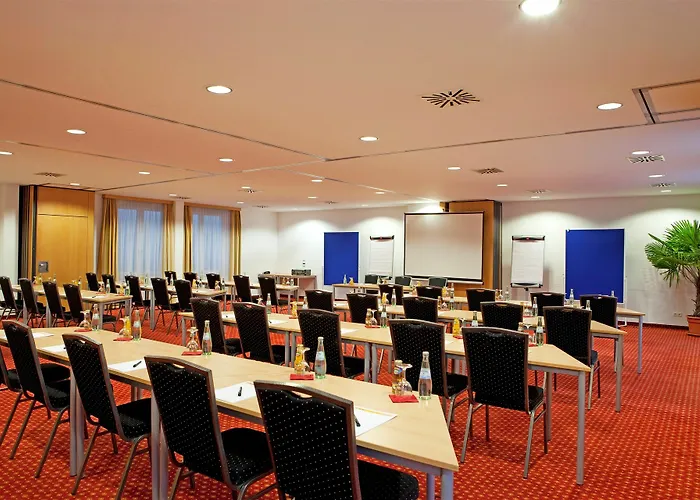 Radisson Blu Media Harbour Hotel, 4*